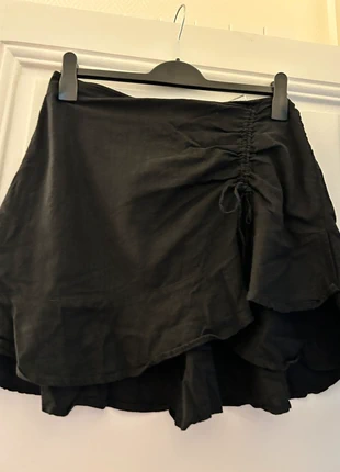 -50% Jolie jupe courte clockhouse c&a noire a volants taille 42, marque: C&A, état: Neuf sans étiquette, taille: XL / 42 / 14, 20,00 €, 21,70 € Protection acheteurs incluse