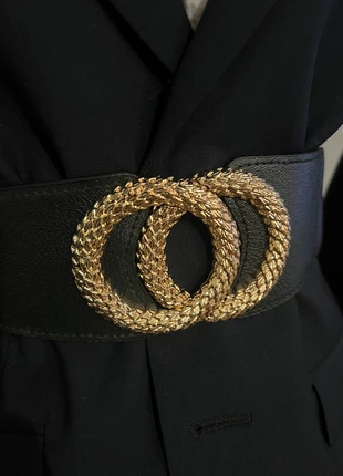 Ceinture noire à boucle entrelacée dorée, brand: Jolie ceinture noire élastique, condition: New without tags, size: Adjustable, €15.00, €16.45 includes Buyer Protection