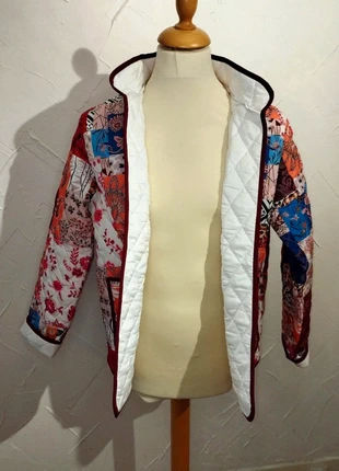 Doudoune fine Neuve multicolore matelassée Style bohème Taille 46, staat: Nieuw zonder prijskaartje, maat: XXXL / 46 / 18, € 22,00, € 23,80 inclusief Kopersbescherming