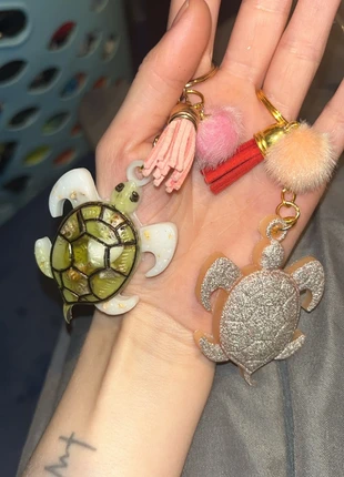 Porte clé tortue en résine, brand: Fait Main, condition: New without tags, €2.00, €2.80 includes Buyer Protection Pro