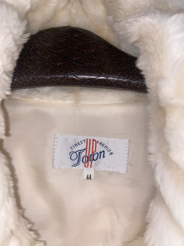 Manteau fausse fourrure beige/crème - photo numéro 6