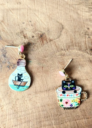 Boucles d’oreille dépareillées chat noir, condition: Very good, €4.50, €5.43 includes Buyer Protection