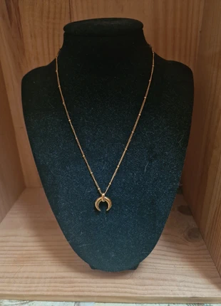 Gold Moon necklace, marque: K18, état: Très bon état, 15,00 €, 16,45 € Protection acheteurs incluse