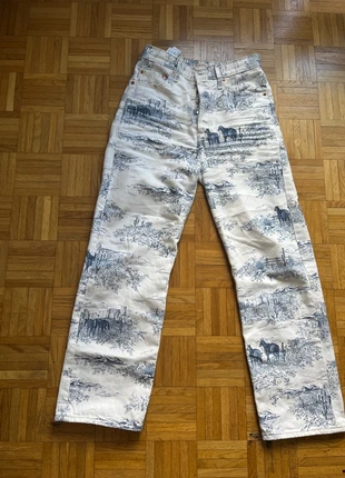 Jean levis, merk: Levi's, staat: Nieuw zonder prijskaartje, maat: S / 36 / 8, € 55,00, € 58,45 inclusief Kopersbescherming