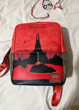 Sac loungefly Mustafar star Wars, merk: Loungefly, staat: Nieuw zonder prijskaartje, € 50,00, € 53,20 inclusief Kopersbescherming