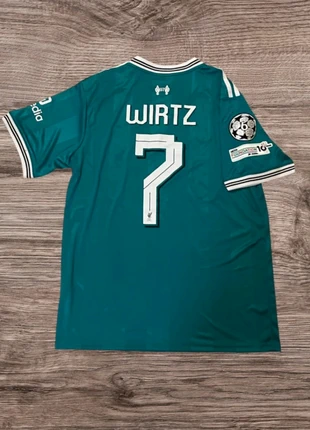 Liverpool 25/26 Third – Wirtz #7 – UCL Badges – M, merk: Concept, staat: Nieuw met prijskaartje, maat: M, € 18,49, € 20,11 inclusief Kopersbescherming