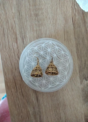 Boucles d'oreilles dorées, merk: Inconnu, staat: Heel goed, € 2,00, € 2,80 inclusief Kopersbescherming