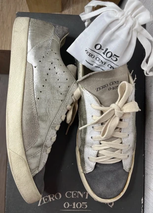 Baskets argentées 0-105 modèle Stan Chris Dodie – Pointure 38, merk: 0-105, staat: Goed, maat: 38, € 27,00, € 29,05 inclusief Kopersbescherming Pro