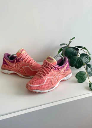 Asics Gel Cumulus 19, marca: Asics, estado: Muito bom, tamanho: 40, €29.00, €31.15 inclui Proteção do Comprador