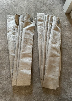 Cream Lined Eyelet Curtains from Dunelm - each one measures 117cm wide x 137cm drop, brand: Dunelm, condition: Very good, size: Up to 149 cm, £10.00, £11.20 includes Buyer Protection