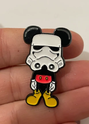 Pins Mickey star wars, marque: Disney, état: Neuf sans étiquette, 7,90 €, 9,00 € Protection acheteurs incluse