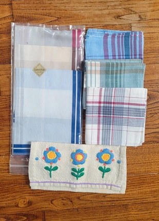 Lot de mouchoirs à carreaux cambrai, staat: Heel goed, € 5,00, € 5,95 inclusief Kopersbescherming