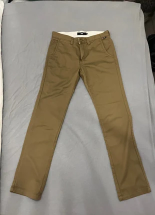 pantalon vans, marque: Vans, état: Très bon état, taille: W29 | FR 38, 40,00 €, 42,70 € Protection acheteurs incluse