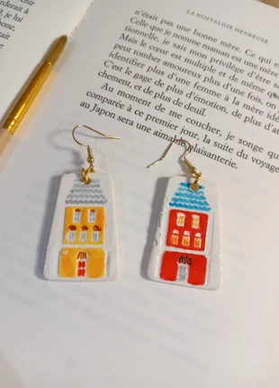 Boucles d'oreilles artisanales en argile, marque: L'Atelier des Passes-Roses, état: Neuf avec étiquette, 15,00 €, 16,45 € Protection acheteurs (Pro) incluse