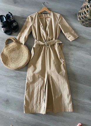 Longue robe beige manche 3/4 Zara, marque: Zara, état: Très bon état, taille: XS / 34 / 6, 19,00 €, 20,65 € Protection acheteurs incluse