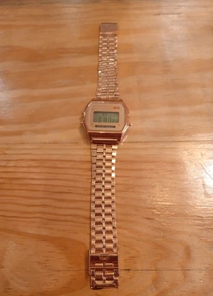 Reloj digital dorado vintage, état: Très bon état, taille: Taille unique, 3,95 €, 4,85 € Protection acheteurs incluse