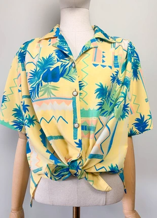 Chemise femme vintage manches courtes jaune imprimé style hawaïen #vintage #hawaïen, marke: Vintage, zustand: Sehr gut, größe: L / 40 / 12, 9,00 €, 10,15 € beinhaltet Vinted-Käuferschutz Pro