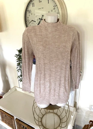 Winter trui van merk Mango, maat large, merk: Mango, staat: Heel goed, maat: L / 40 / 12, € 12,00, € 13,30 inclusief Kopersbescherming