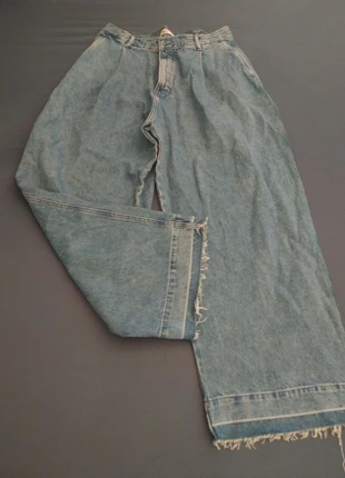 Pantalone denim zara, merk: Zara, staat: Nieuw zonder prijskaartje, maat: L / 40 / 12, € 14,00, € 15,40 inclusief Kopersbescherming