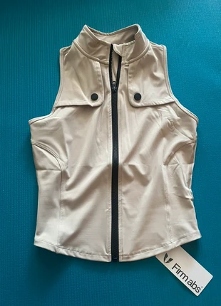 Firm abs gilet, merk: Firm Abs, staat: Nieuw met prijskaartje, maat: M / 38 / 10, € 30,00, € 32,20 inclusief Kopersbescherming