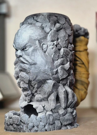 "2-in-1 Can Holder & Dice Tower – Functional Fun for Game Nights!, marque: 3df, état: Neuf avec étiquette, 14,95 €, 16,40 € Protection acheteurs (Pro) incluse