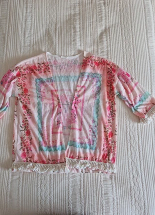 Kimono corto, merk: Zara Kids, staat: Heel goed, maat: 10 jaar / 140 cm, € 3,00, € 3,85 inclusief Kopersbescherming