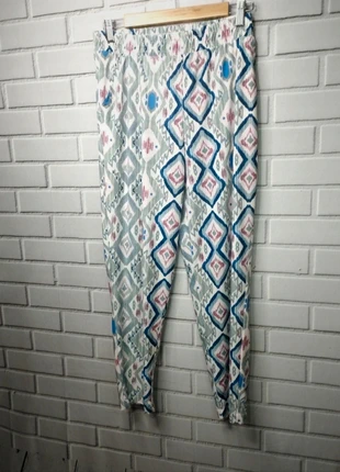 Lote 2 pantalones fluidos talla 42, estado: Muito bom, tamanho: XL / 42 / 14, €4.00, €4.90 inclui Proteção do Comprador