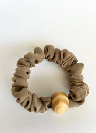 Light brown silk scrunchies, marca: Fait Main, estado: Nuevo sin etiquetas, 2,50 €, 3,33 € Protección al comprador incluida