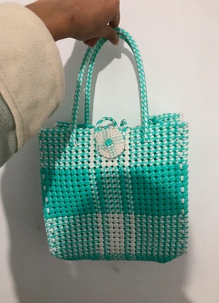Petit sac tressé vert et blanc – parfait pour l’été, marque: Original, état: Neuf sans étiquette, 7,00 €, 8,05 € Protection acheteurs incluse