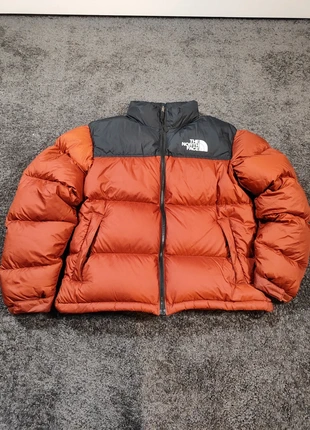 The North Face Winterjacke 700er, merk: The North Face, staat: Heel goed, maat: S, € 84,99, € 89,94 inclusief Kopersbescherming