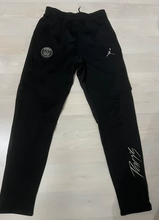 Jogging PSG / Jordan Noir/Rouge, marca: Jordan, estado: Novo sem etiquetas, tamanho: XS, €20.00, €21.70 inclui Proteção do Comprador
