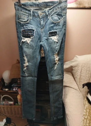 Vaqueros rotos vintage Lefties, marca: Lefties, estado: Muito bom, tamanho: XS / 34 / 6, €4.95, €5.90 inclui Proteção do Comprador