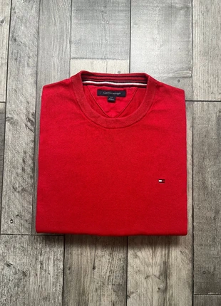 Pull Tommy Hilfiger col rond | Taille L | Rouge logo brodé, brand: Tommy Hilfiger, condizioni: Ottime, taglia: L, €25.00, €26.95 include la Protezione acquisti