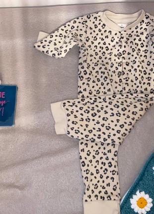 Panter pyjama zeeman, marque: Zeeman, état: Satisfaisant, taille: 3-6 mois / 62 cm, 1,00 €, 1,75 € Protection acheteurs incluse