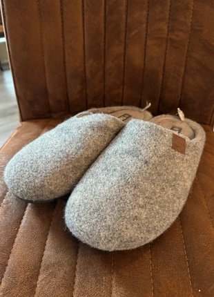 Sloffen, marque: thuis, état: Très bon état, taille: 43, 5,00 €, 5,95 € Protection acheteurs incluse