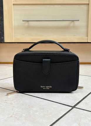 Sac à bandoulière Kate Spade en cuir, marque: Kate Spade, état: Très bon état, 120,00 €, 126,70 € Protection acheteurs incluse