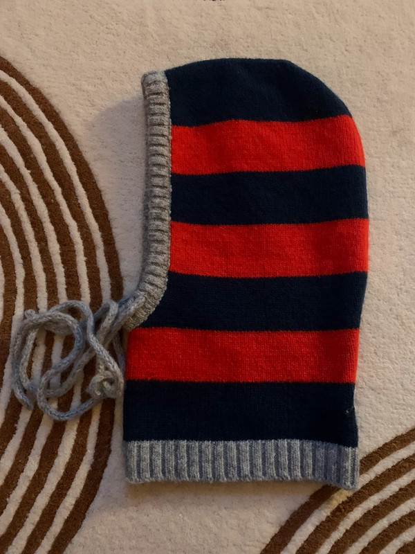 Damson madder knitted hood