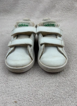 Baskets blanches Adidas Pointure 22, brand: adidas, condition: Good, size: 22, €8.00, €9.10 includes Buyer Protection