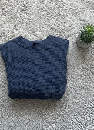 Pull en nid d’abeille bleu, marque: Uniqlo, état: Très bon état, taille: XS, 15,00 €, 16,45 € Protection acheteurs incluse