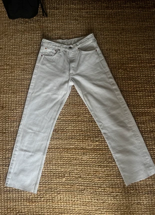 Jean Levi’s 501 blanc w28 raccourci, marque: Levi's, état: Très bon état, taille: S / 36 / 8, 18,00 €, 19,60 € Protection acheteurs incluse