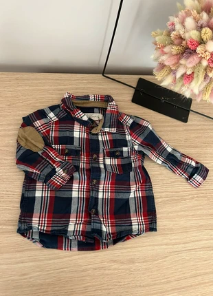 Hemdje, merk: L.O.G.G., staat: Heel goed, maat: 9-12 maanden / 74 cm, € 2,00, € 2,80 inclusief Kopersbescherming