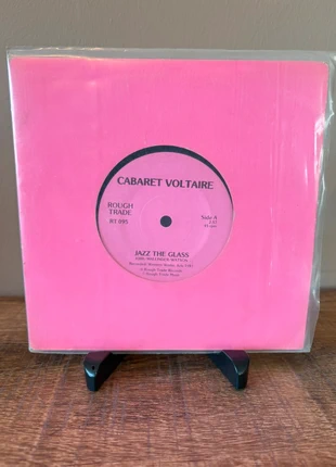Cabaret Voltaire – Jazz The Glass / Burnt To The Ground ( Vinyl 7’s Collector), condizioni: Ottime, €17.00, €18.55 include la Protezione acquisti