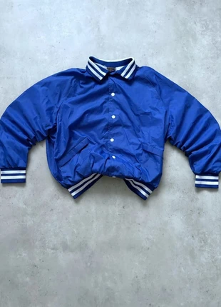 Veste coupe-vent américaine Hilton – Bleu roi / Vintage 90s / Homme / Taille XL, merk: Hilton, staat: Heel goed, maat: XL, € 23,00, € 24,85 inclusief Kopersbescherming