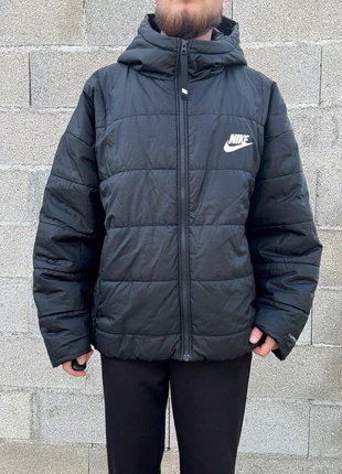 Nike Doudoune XL Noir Moderne Logo Brodé Capuche, merk: Nike, staat: Heel goed, maat: XL, € 50,00, € 53,20 inclusief Kopersbescherming