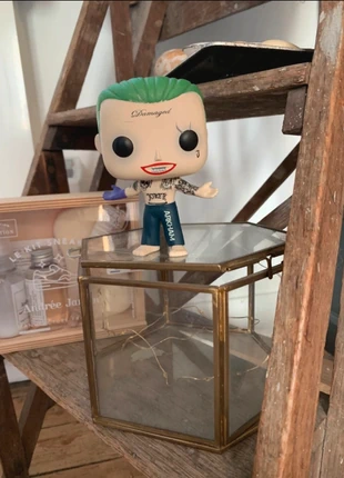 Figurines pops Joker 🃏, merk: Joker, staat: Heel goed, maat: Prematuur, tot 44 cm, € 5,00, € 5,95 inclusief Kopersbescherming