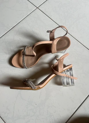 Sandale à talon transparent 39, marca: CHC-Shoes, estado: Muito bom, tamanho: 39, €10.00, €11.20 inclui Proteção do Comprador