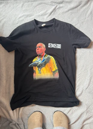 black graphic tee, brand: Graphic Tee, condition: New without tags, size: L, £20.00, £21.70 includes Buyer Protection