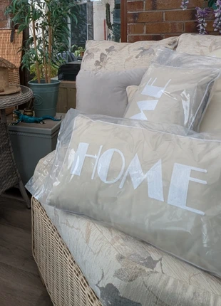 Pair of 2 lumbar cushions, brand: kingfisher, condition: New with tags, size: 30 x 50 cm, £10.00, £11.20 includes Buyer Protection