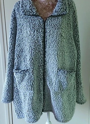 Veste polaire noire et blanc, marque: sans, état: Neuf sans étiquette, taille: 4XL / 48 / 20, 10,00 €, 11,20 € Protection acheteurs incluse