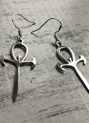 Ankh Vampire Stake Gothic Steel Earrings, brand: gothic, condizioni: Nuovo senza cartellino, €8.00, €9.10 include la Protezione acquisti